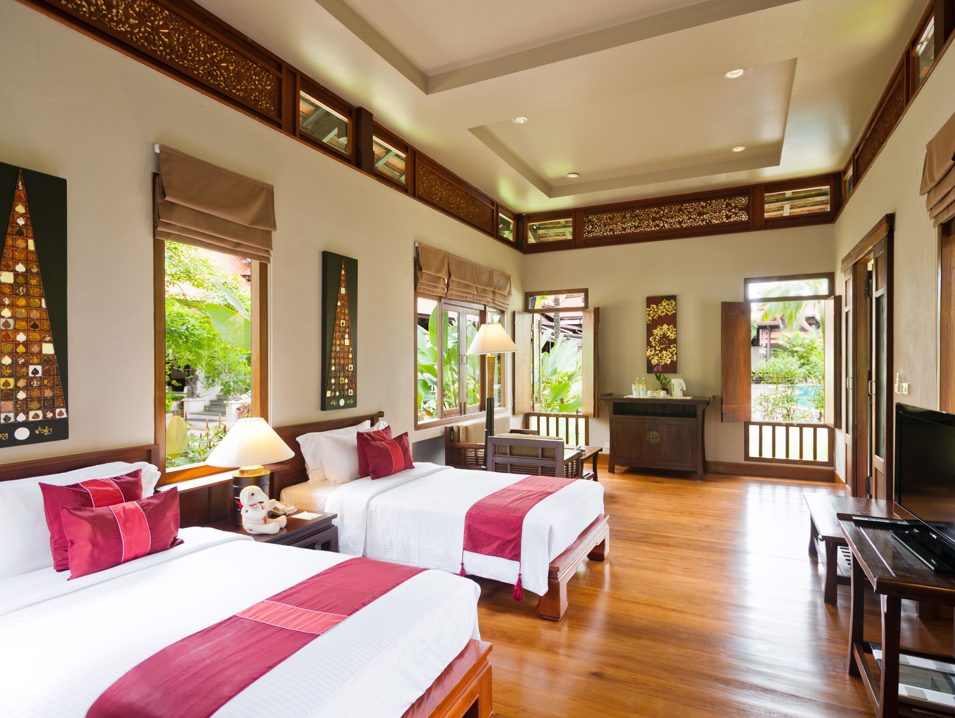 Khaolak Bhandari & सहारा Khao Lak